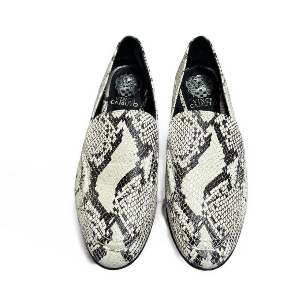 Vincent Camuto Snake Print Leather Loafers
Size: Women’s 8